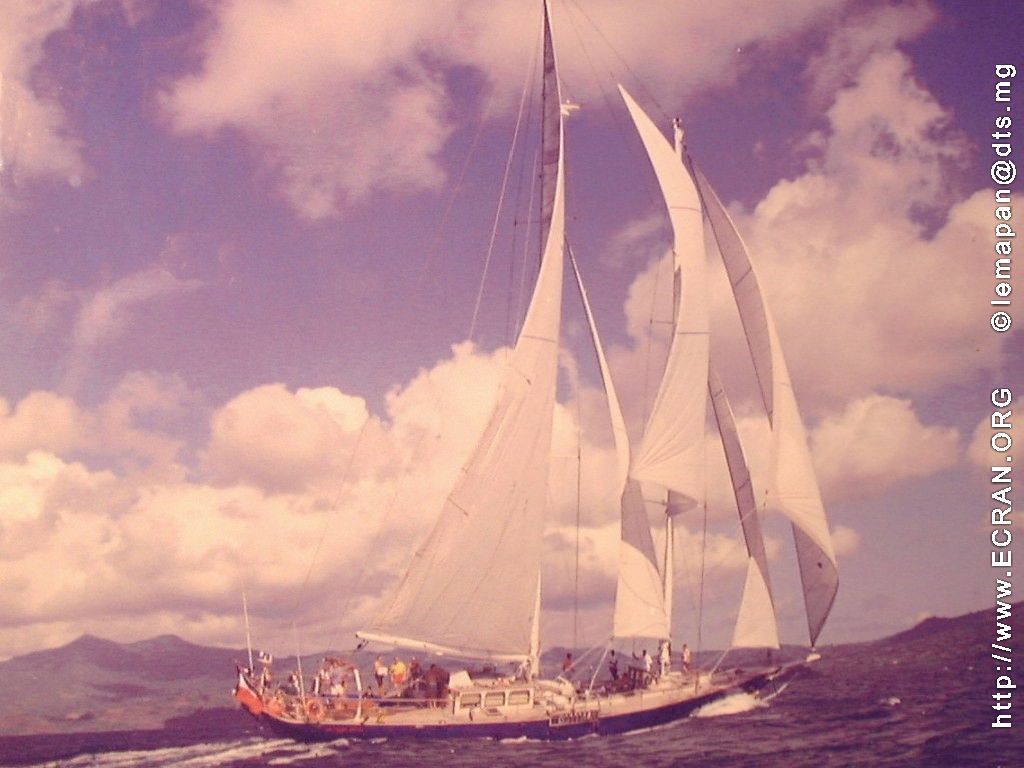 fonds d cran Madagascar - Voilier Spirit of Viking ex 