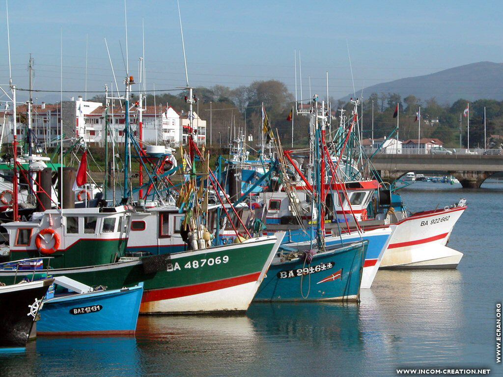 fonds d cran Pays Basque - Saint Jean de Luz - par Isabelle Couquiaud - www.incom-creation.net - de Isabelle Couquiaud