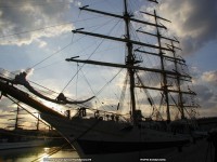 fond d ecran original de Dominique Jean - Rouen - Armada 2003 - Photographies de bateaux