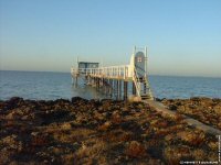 fond d ecran de Ouest - Charente - le littoral charentais, les carrelets, la mer  mare basse - Henriette Joussaume